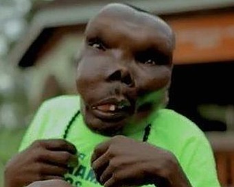 秦霄贤“不会认字”背后：娱乐圈的“奇葩”现象折射出什么？